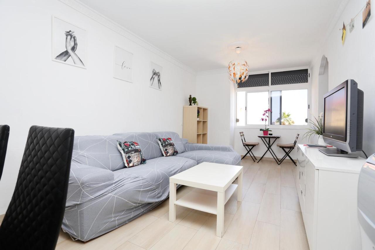 Huoneisto Masvacation La Rosaleda 3room,parking