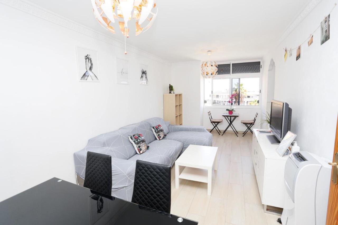 Huoneisto Masvacation La Rosaleda 3room,parking